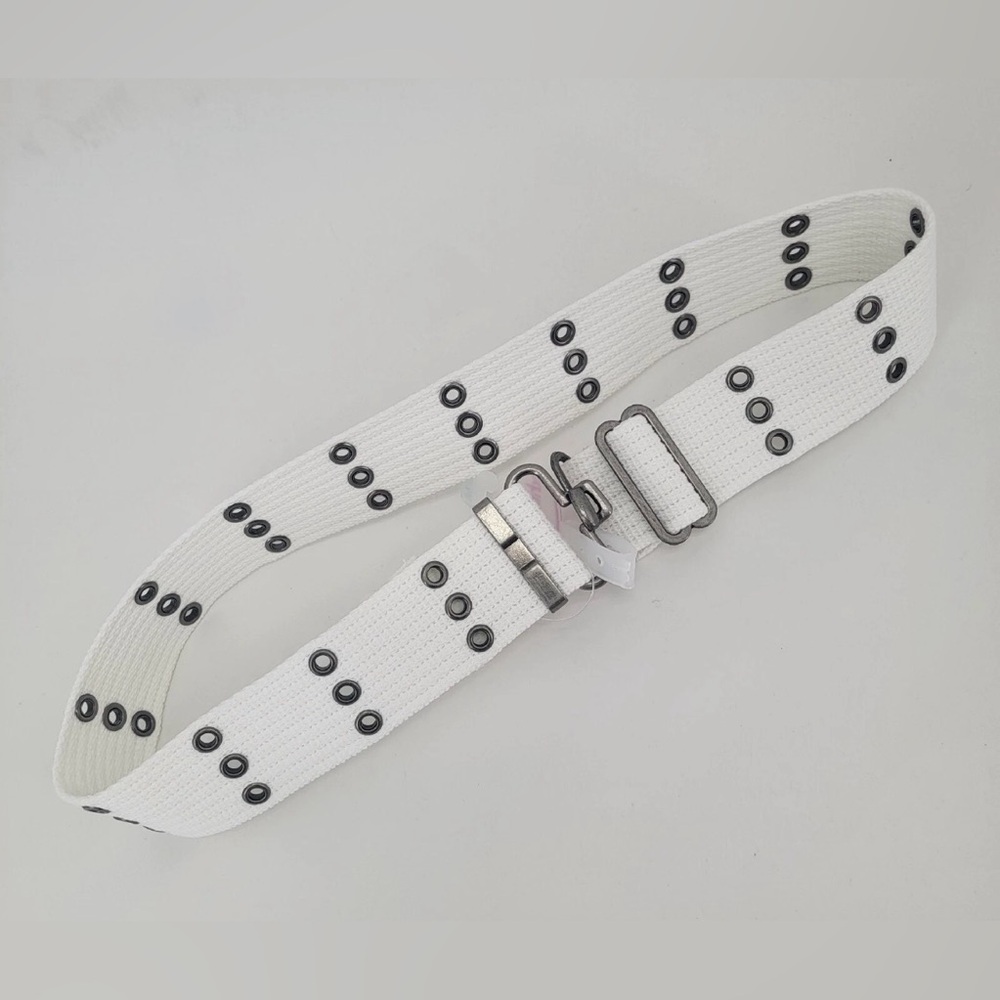 NWT Xhilaration White Belt with Gun Metal Accents size S/M